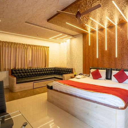Seasons Suites Bangalore Bagian luar foto