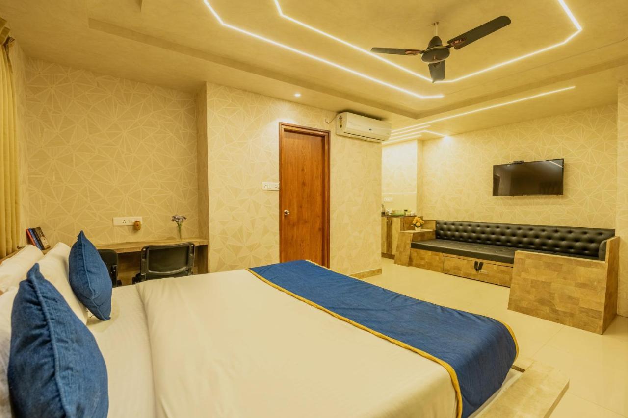 Seasons Suites Bangalore Bagian luar foto
