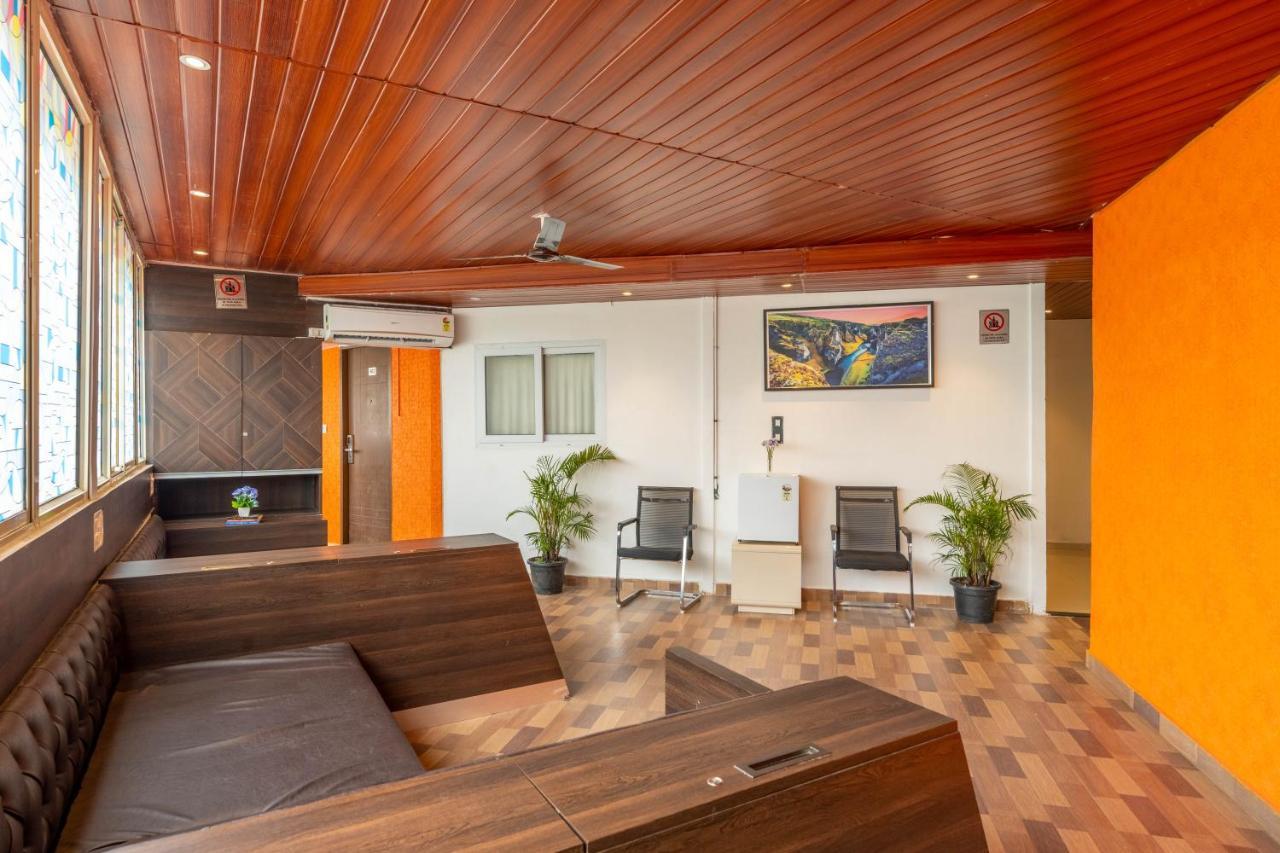 Seasons Suites Bangalore Bagian luar foto