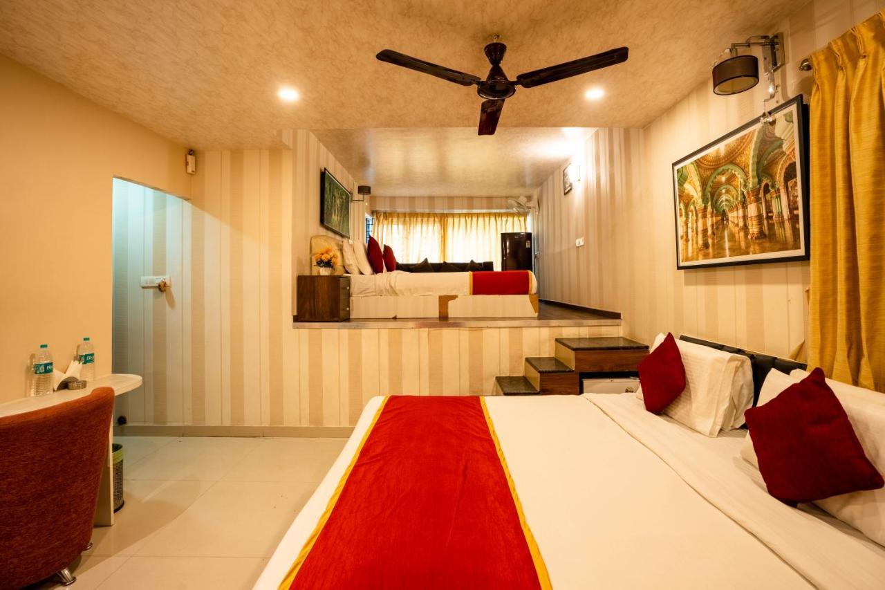 Seasons Suites Bangalore Bagian luar foto