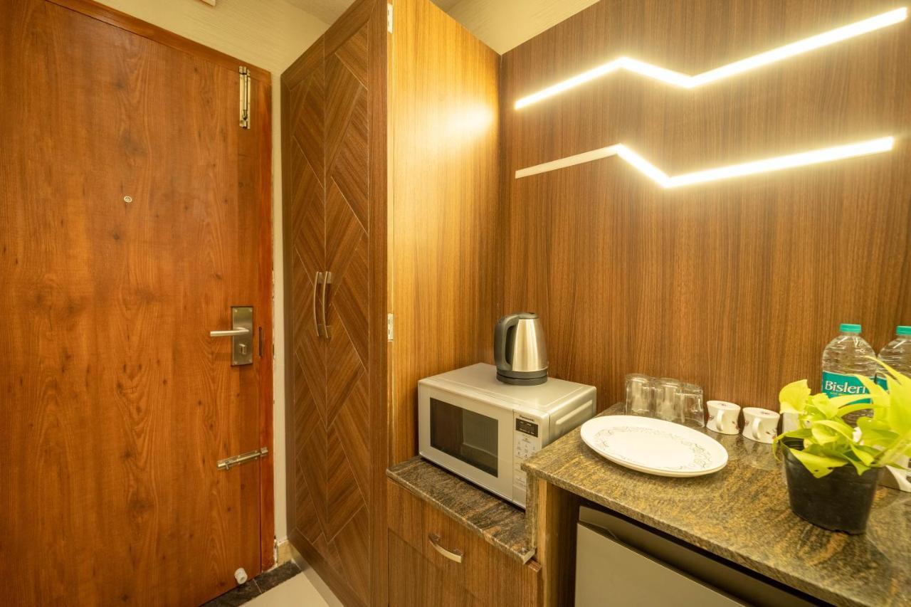 Seasons Suites Bangalore Bagian luar foto