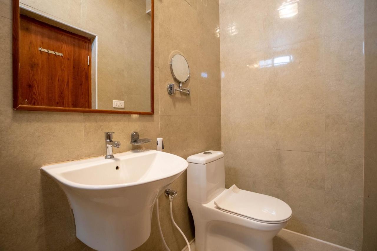 Seasons Suites Bangalore Bagian luar foto