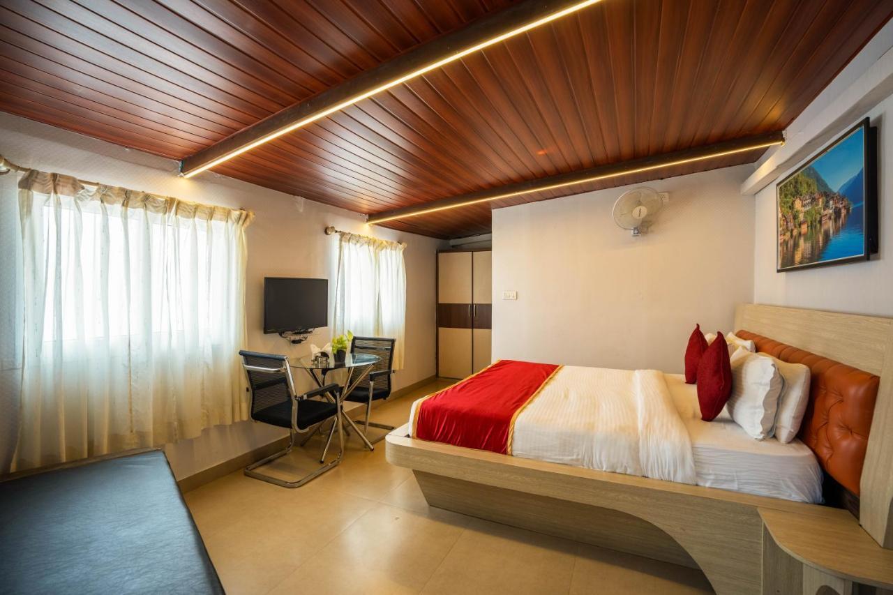 Seasons Suites Bangalore Bagian luar foto